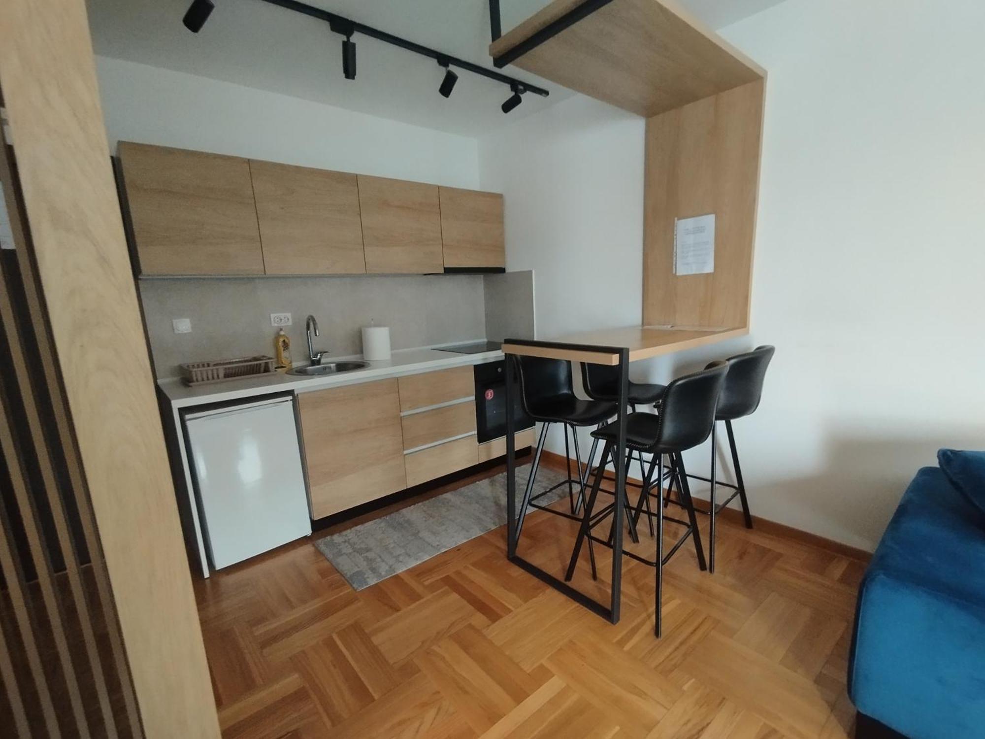 Апартаменти Cvetkovic LUX Аpartmani&Free GARAŽA Врнячка-Баня Номер фото